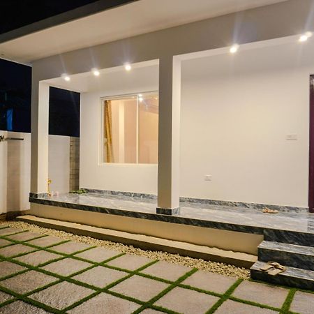 Marari Aidenz Beach Vibe Villa Alappuzha Exterior photo